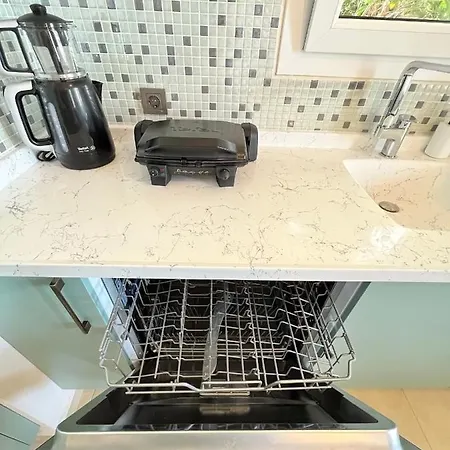 アパート 2+1 House In Center With Sea View And Big Private Garden