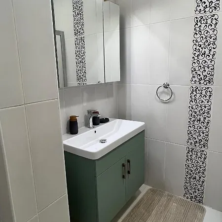 2+1 House In Center With Sea View And Big Private Garden *