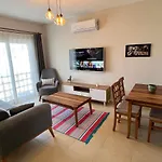 アパート 2+1 House In Center With Sea View And Big Private Garden ボドルム