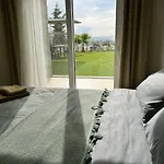 アパート 2+1 House In Center With Sea View And Big Private Garden ボドルム