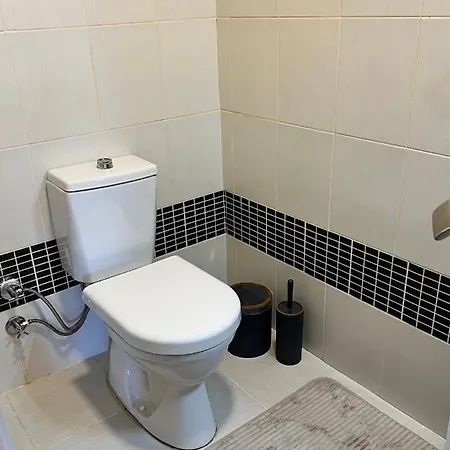 2+1 House In Center With Sea View And Big Private Garden 아파트 *