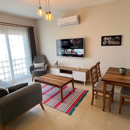 Apartment 2+1 House In Center With Sea View And Big Private Garden Bodrum