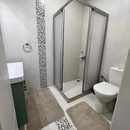 2+1 House In Center With Sea View And Big Private Garden Apartment *